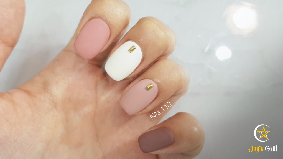 VIP nail 이미지