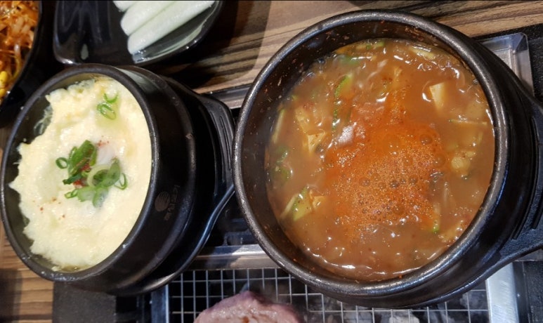 삼겹살앤부대찌개 이미지