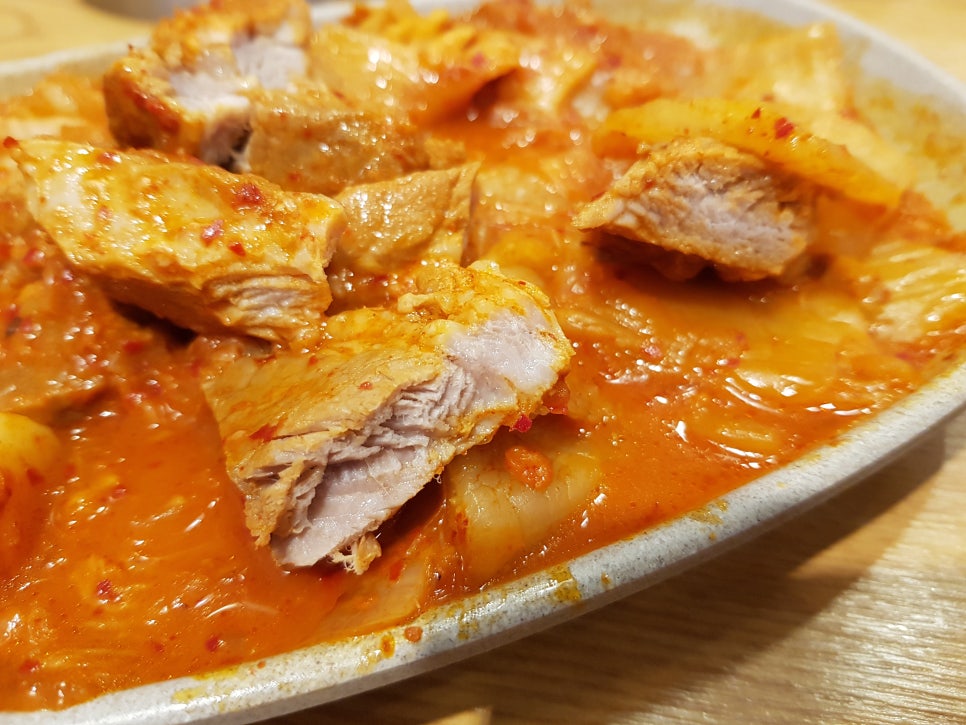 죽여주는 김치찜 이미지