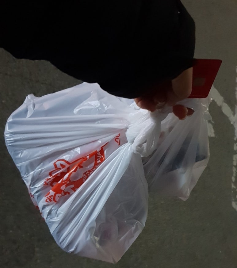 야꼬닭(야식을 꼬시는 닭) 이미지
