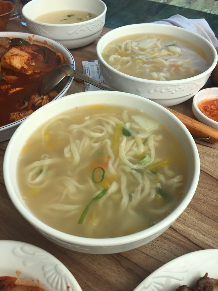 해동토종칼국수족발 이미지