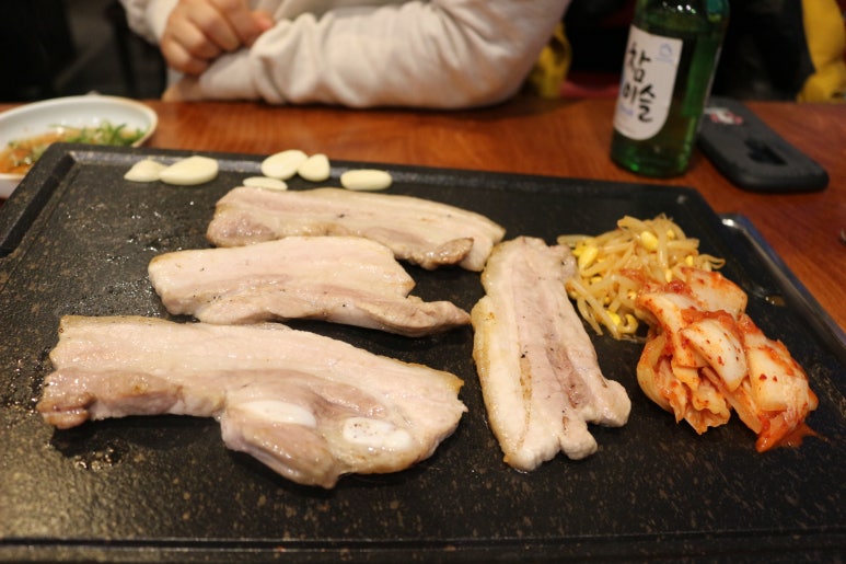 퇘랑숯불구이 이미지