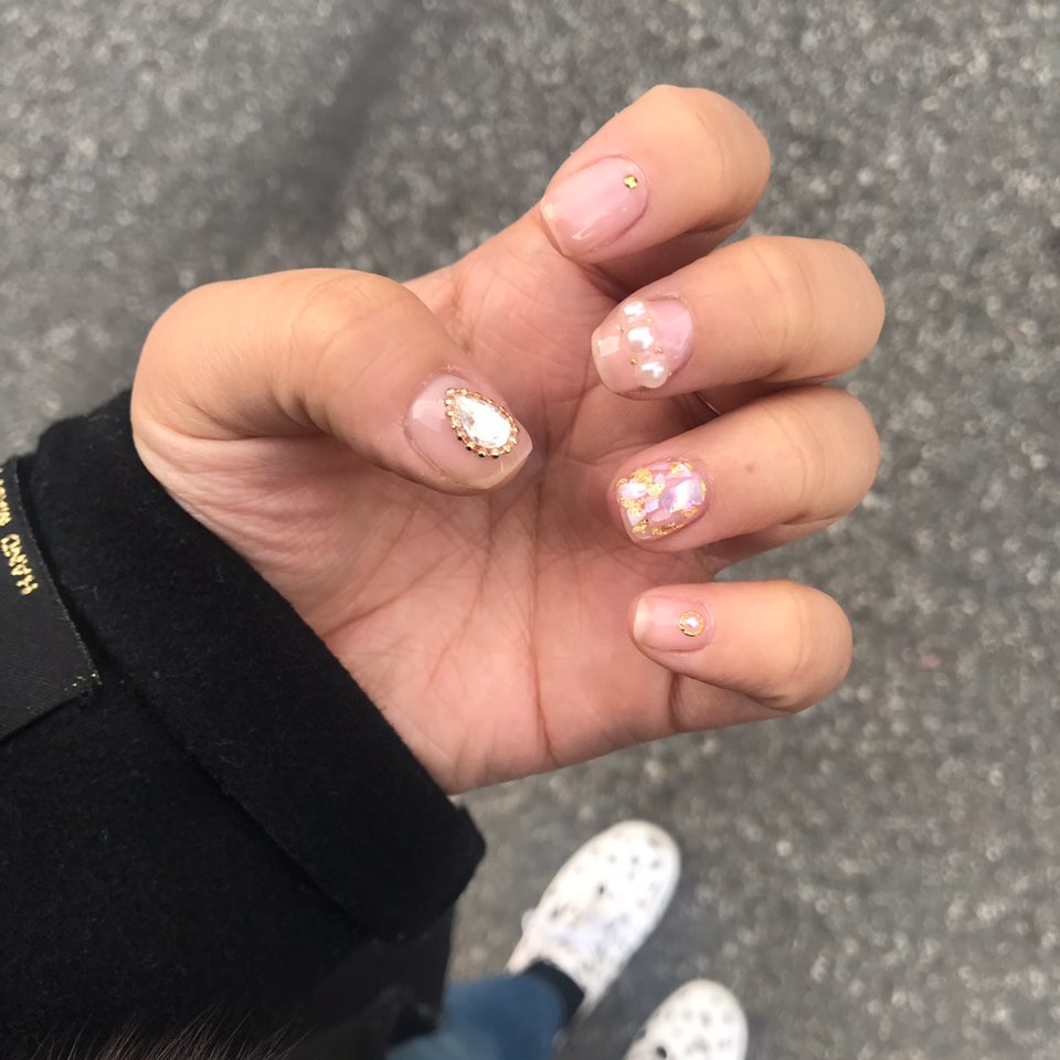 손톱칠 이미지