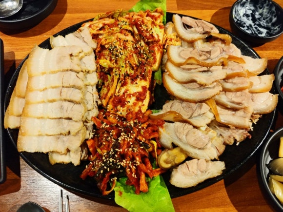 여왕왕족발 이미지