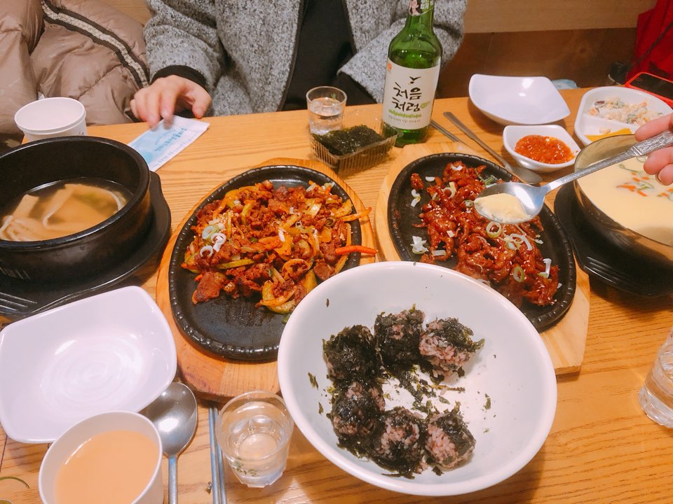뚱닭발 이미지