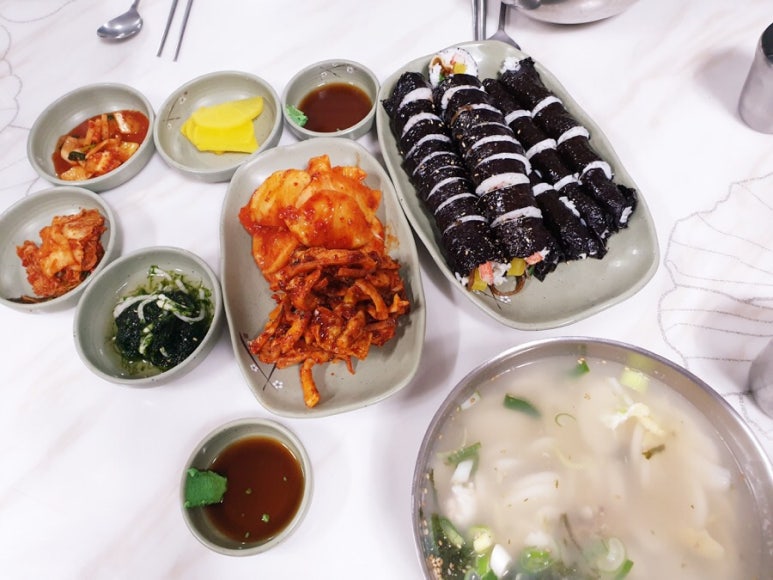 해물충무김밥 이미지