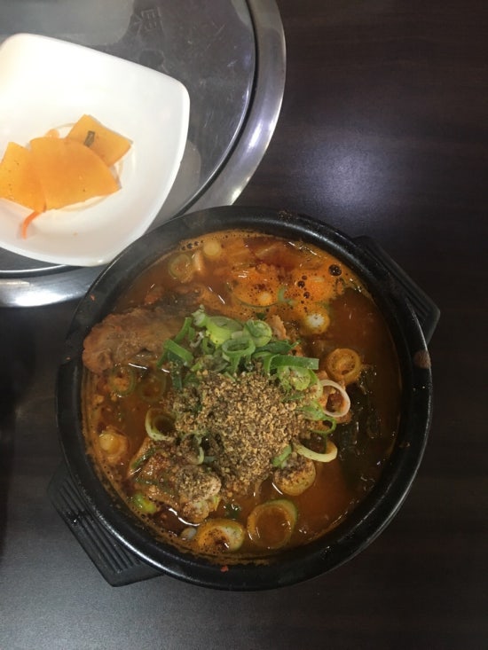 복돼지뼈다귀감자탕 이미지