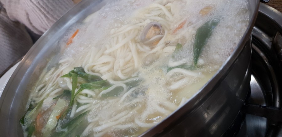 천근칼국수 이미지