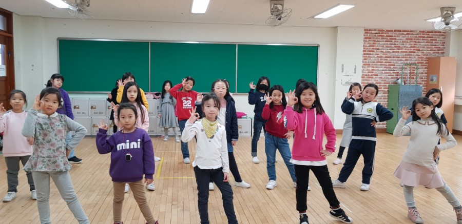 배우리댄스스포츠 이미지