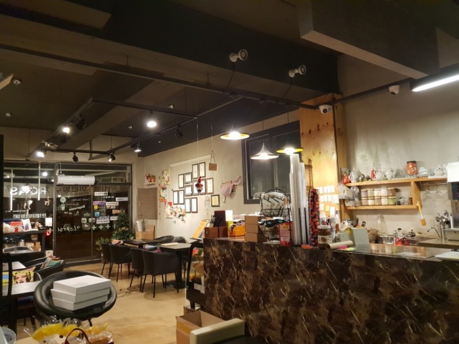 영커피숍 이미지