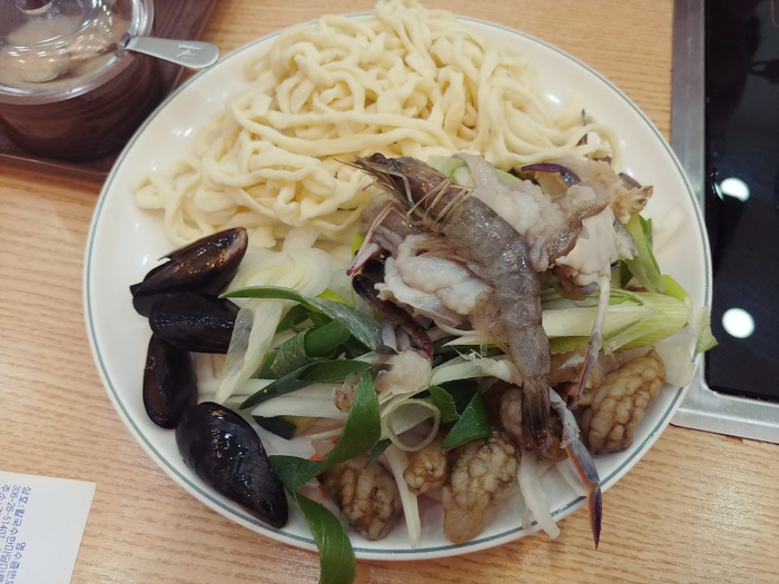 통통칼국수 이미지