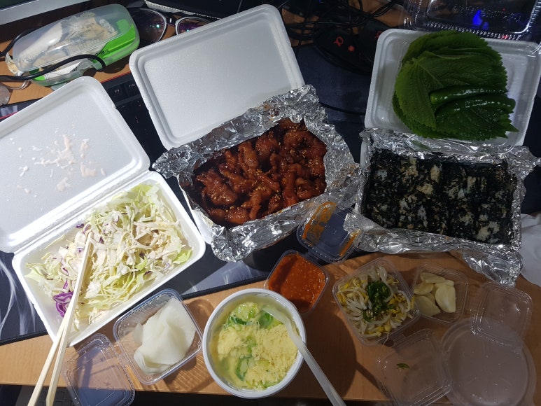 춤추는불닭발 이미지