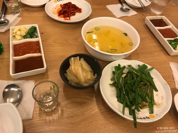 황금족발수원성대점 이미지