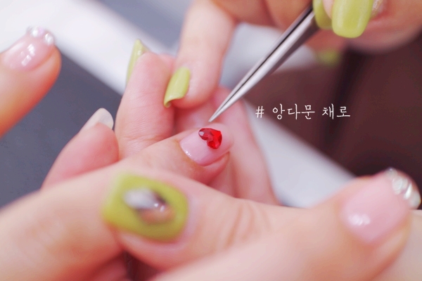 향이언니네일 이미지