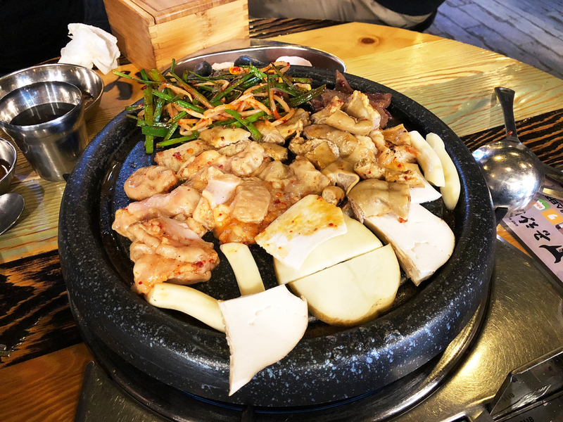 장충동엄지왕족발 이미지