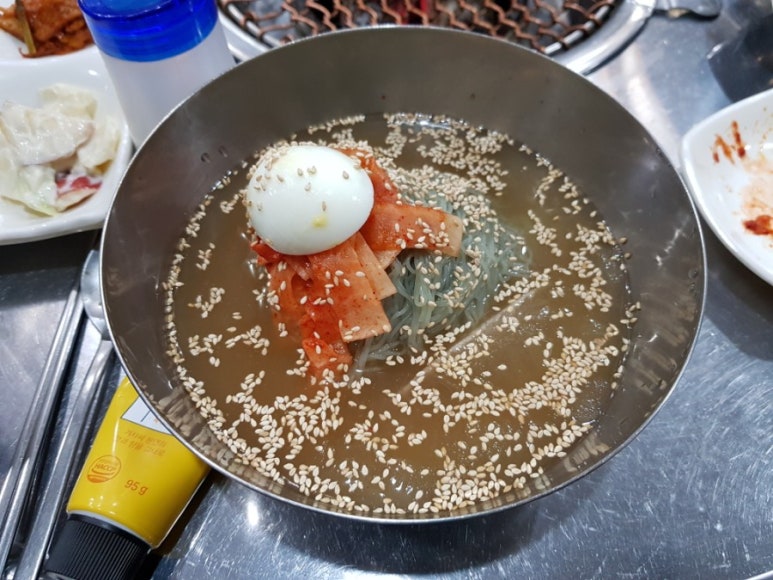 꼬들목살집 이미지
