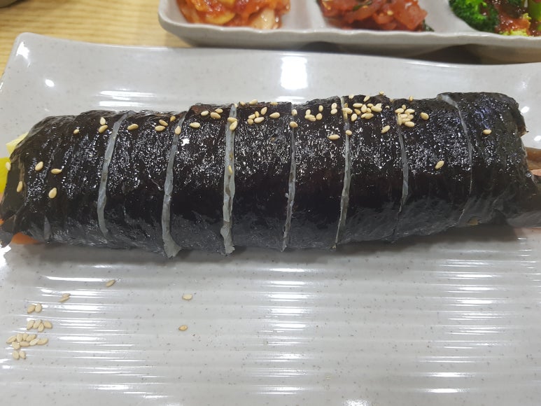김밥사보르 이미지