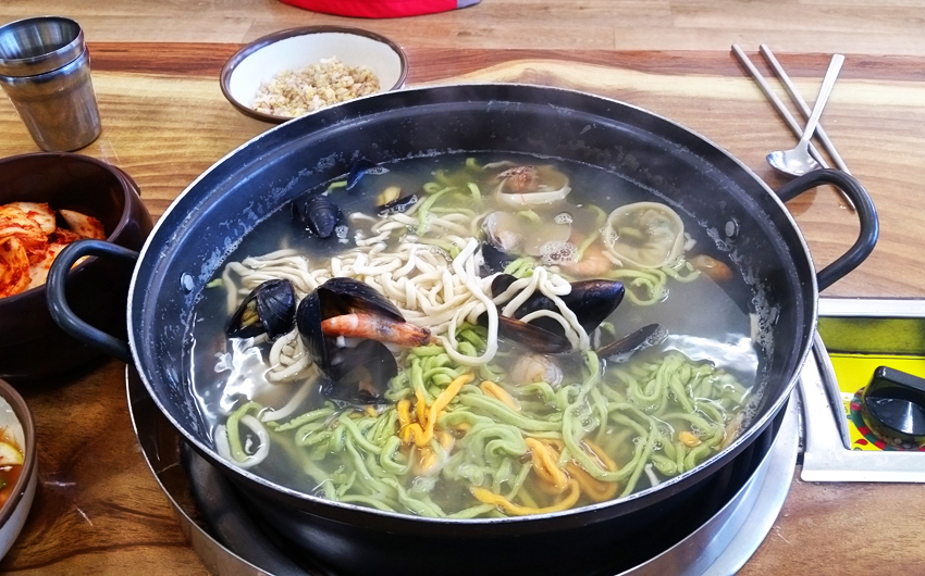 금강칼국수 이미지