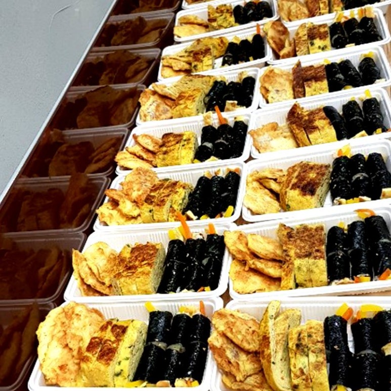돌돌말이김밥 이미지