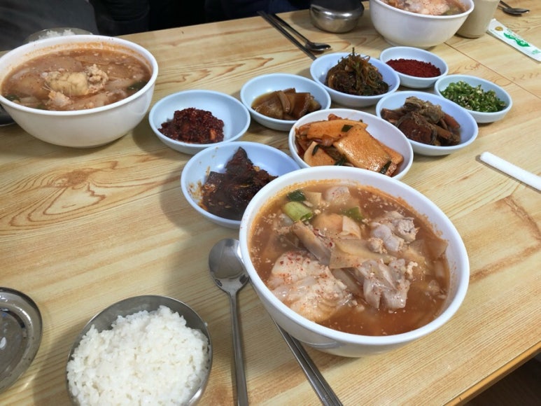속초곰치국 이미지