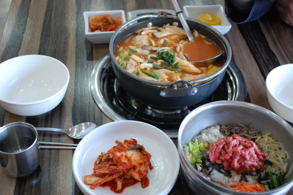 향촌칼국수 이미지