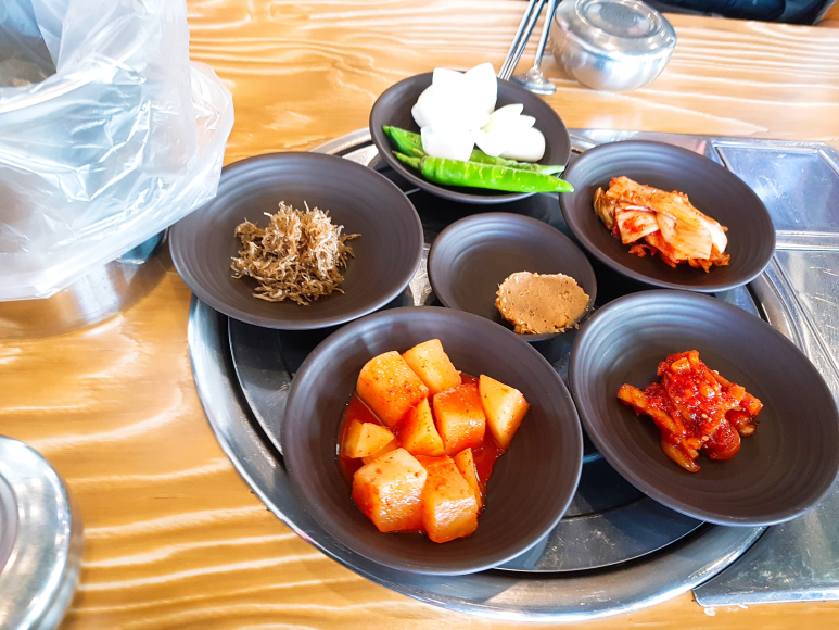 소문난뼈다귀해장국 이미지