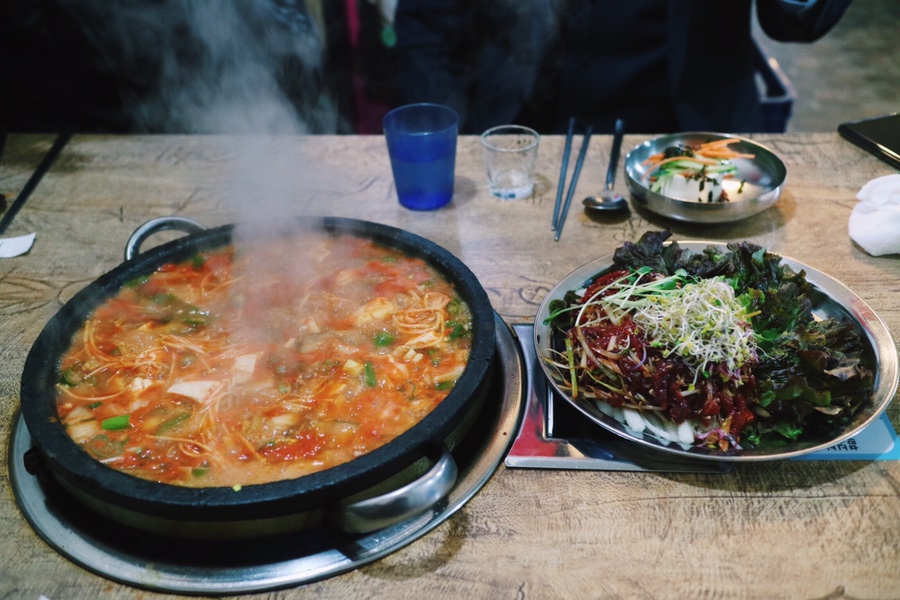 차돌육회 이미지