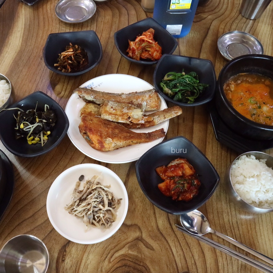 덕이네돼지국밥 이미지