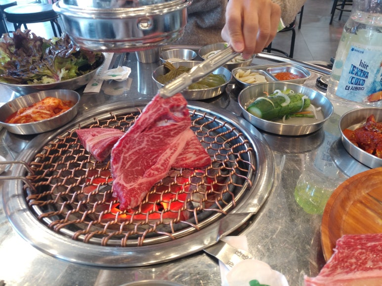한우충전소 이미지