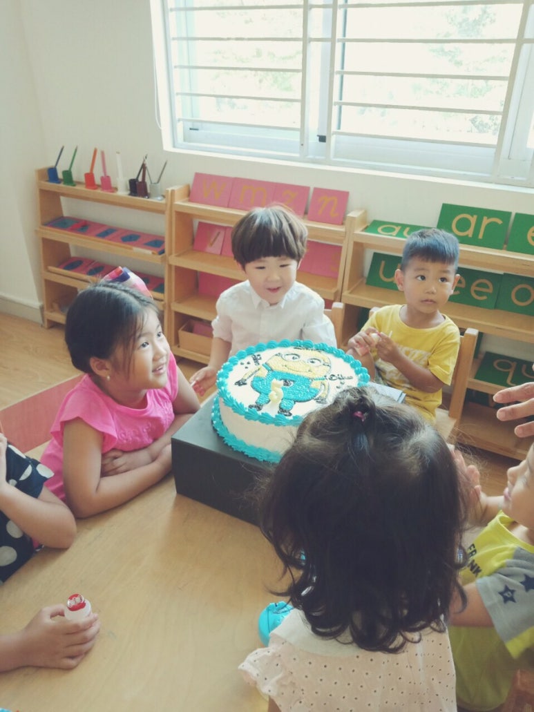 몬테소리유치원 이미지