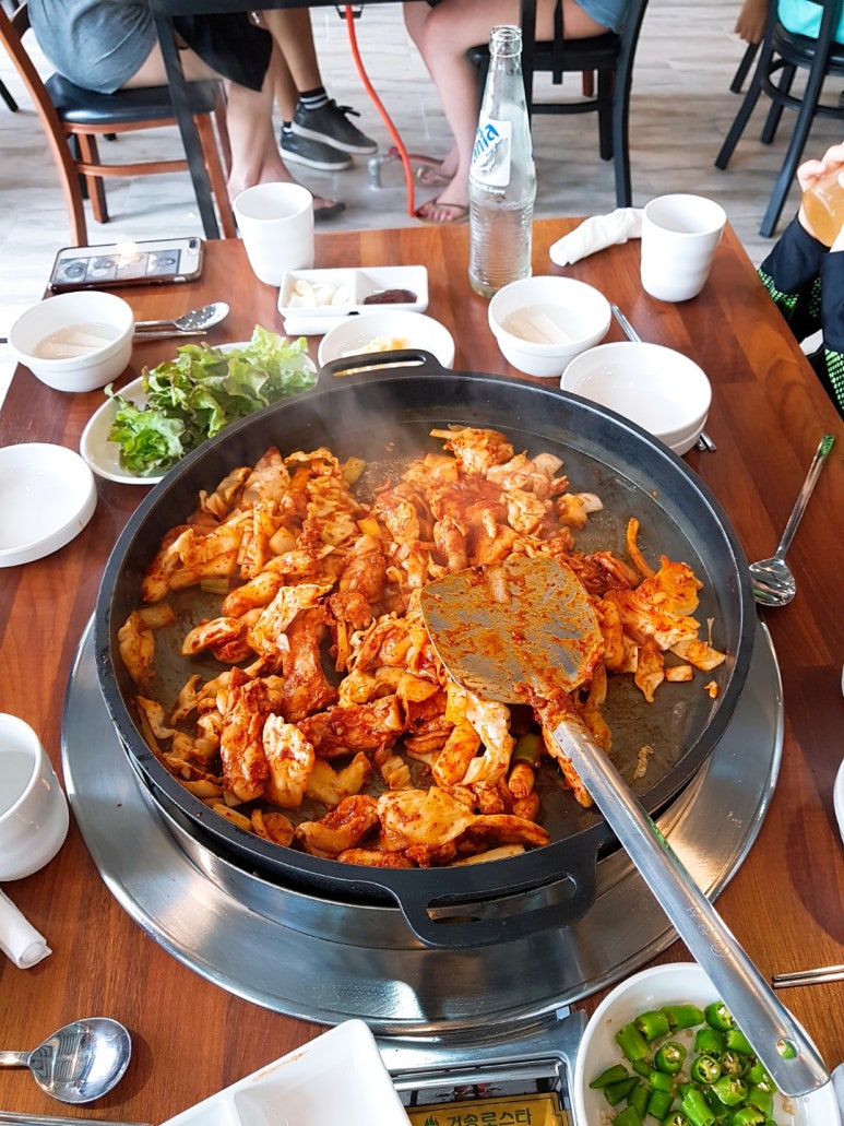 스케쳐스키즈 이미지