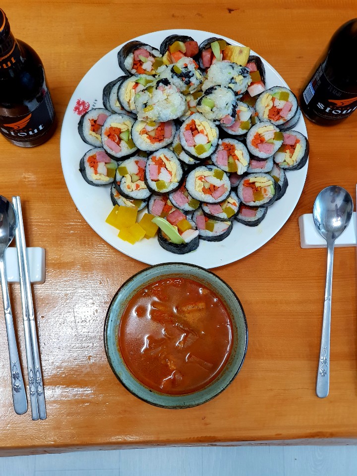 땡초김밥 이미지