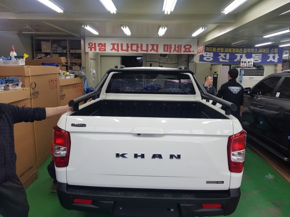 KHAN 이미지