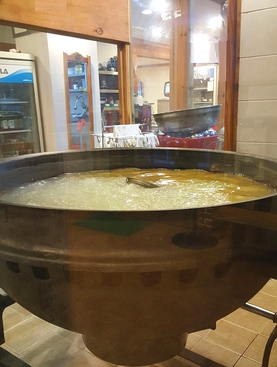 시골 가마솥 곰탕 이미지