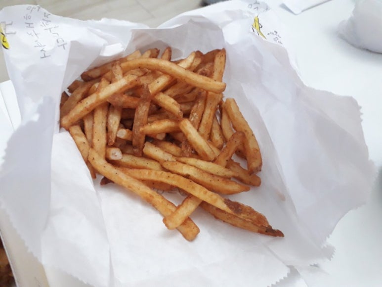 조시치킨 이미지