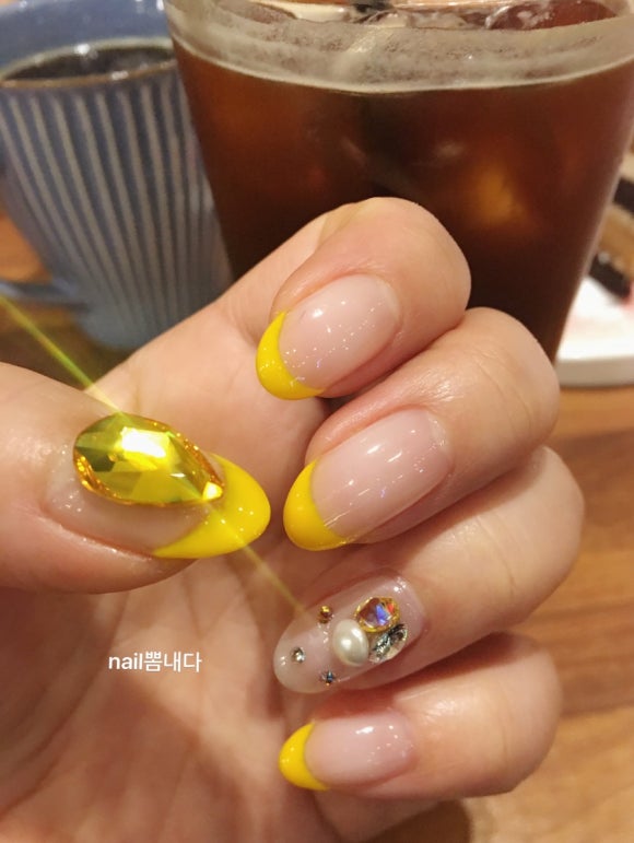 네일뽐내다 이미지