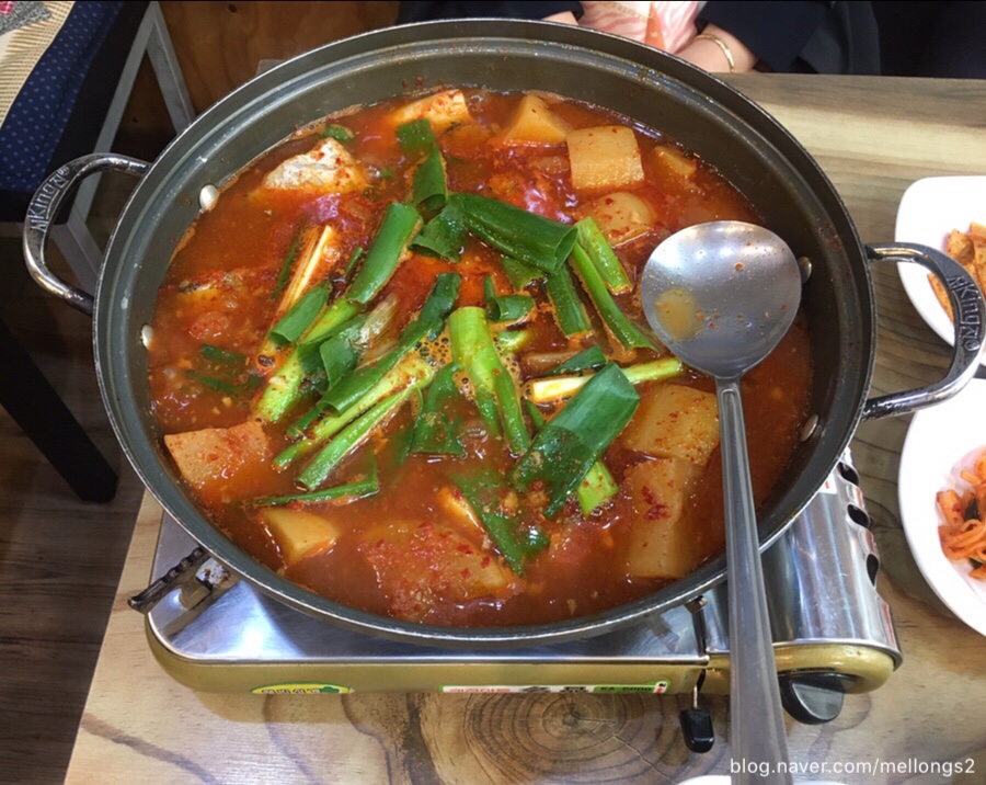 이모네왕냉면 이미지
