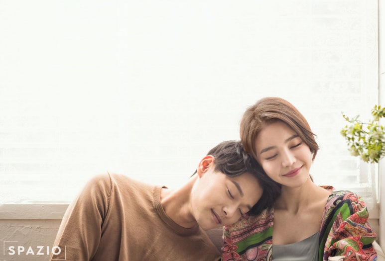 로브웨딩 이미지