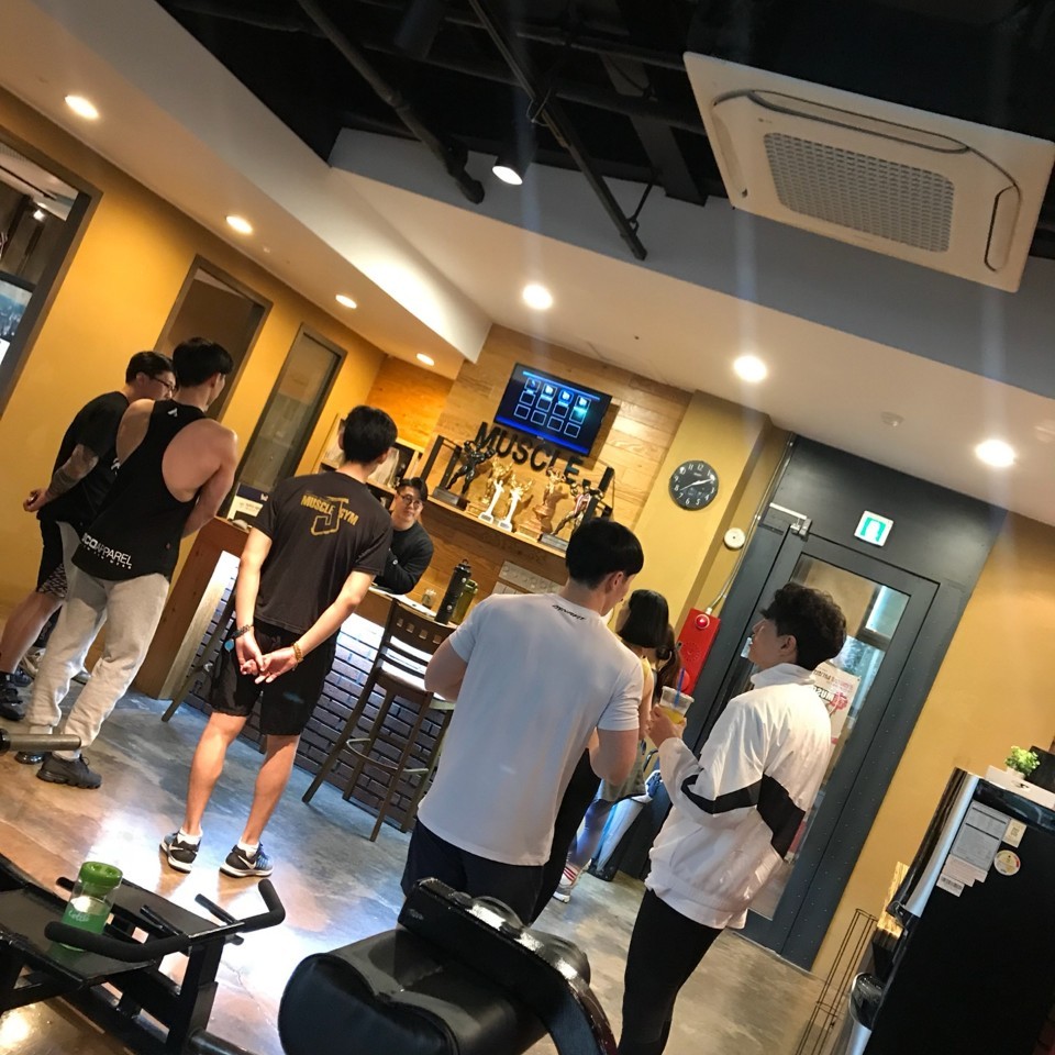 머슬제이 이미지