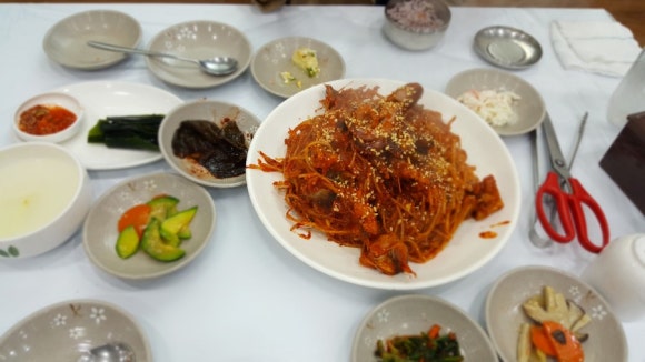 함지박해물아구찜 이미지