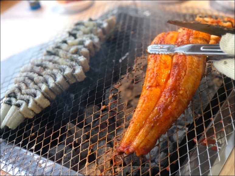 장덕풍천산삼민물장어 이미지