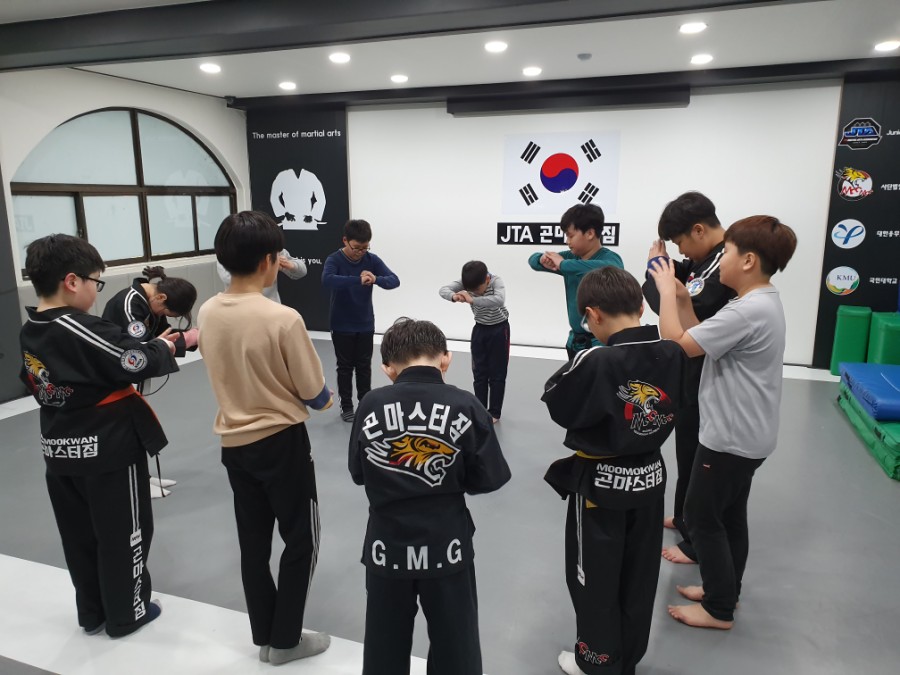 곤마스터짐 이미지