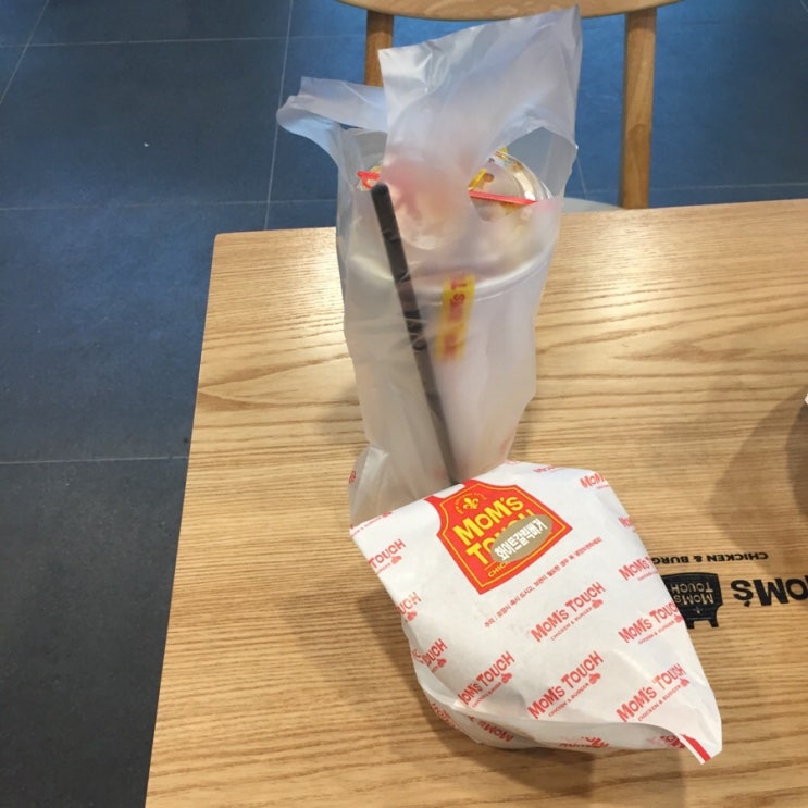 맘스터치제주관광대점 이미지