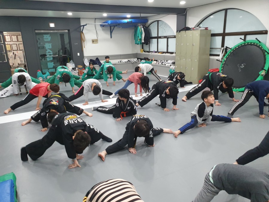곤마스터짐 이미지