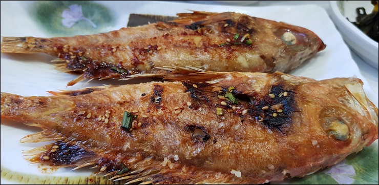 통영굴국밥 이미지