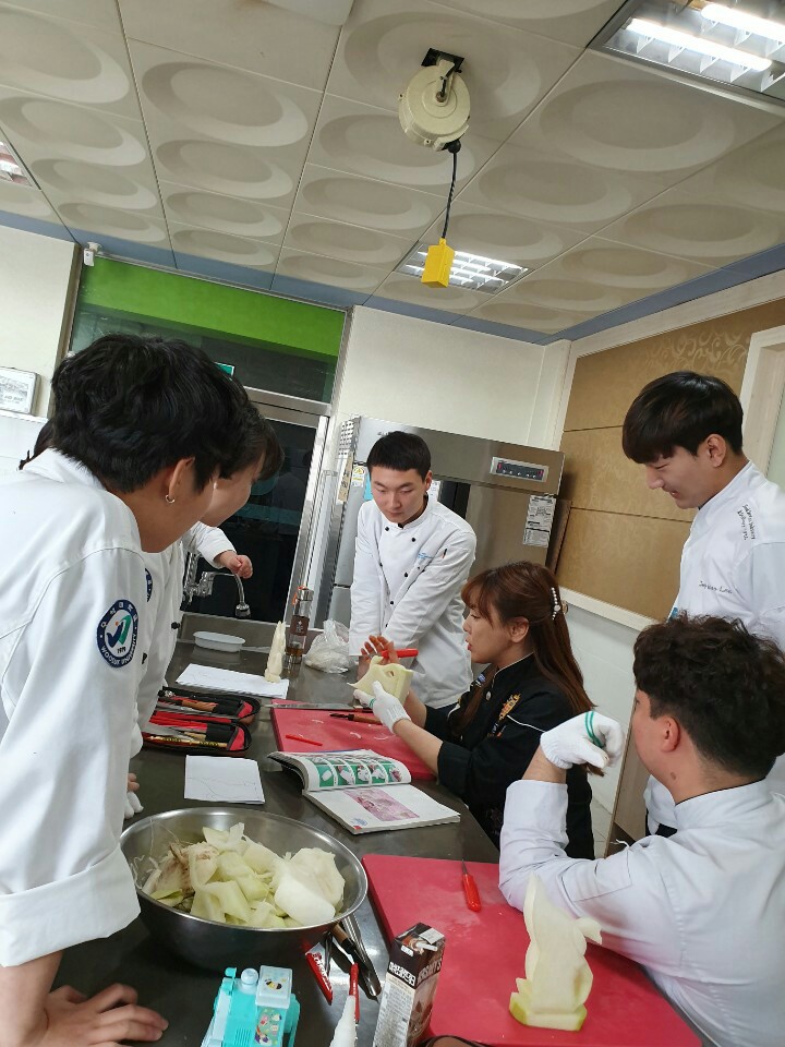 우석푸드 이미지