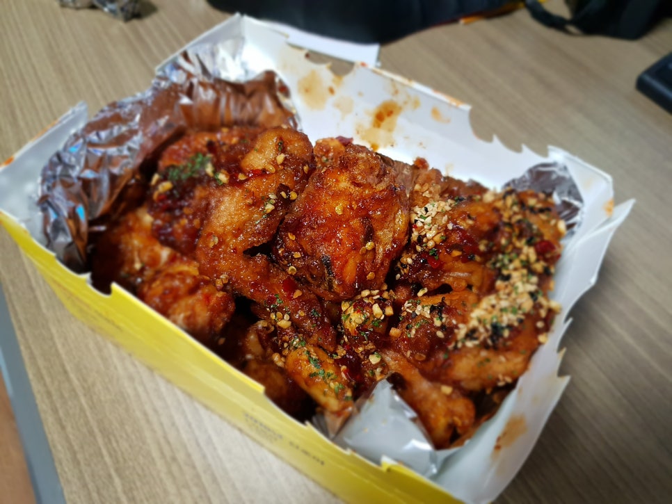 치킨플러스송천점 이미지