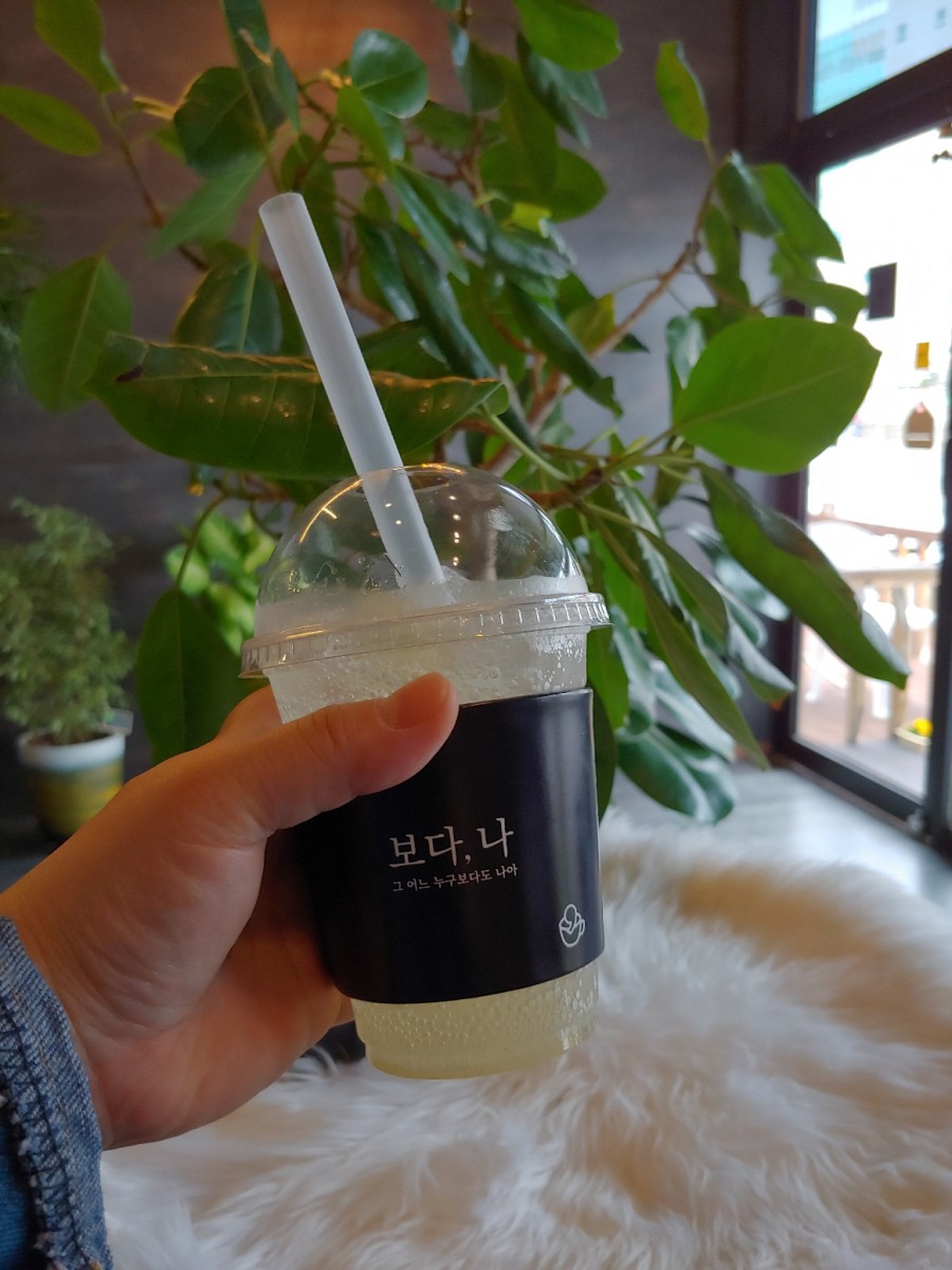 보다나 카페 이미지