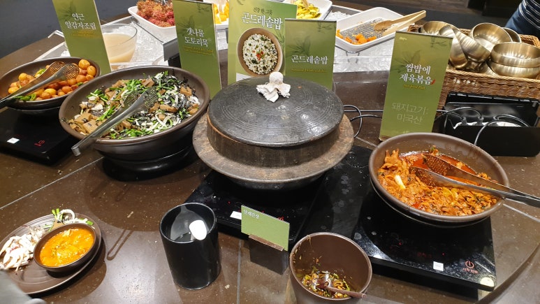 솔한식뷔페 이미지