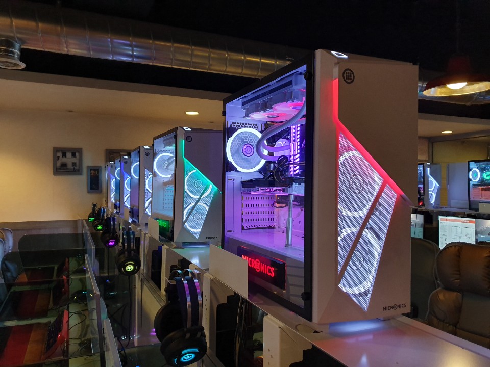 블랙홀PC방 이미지